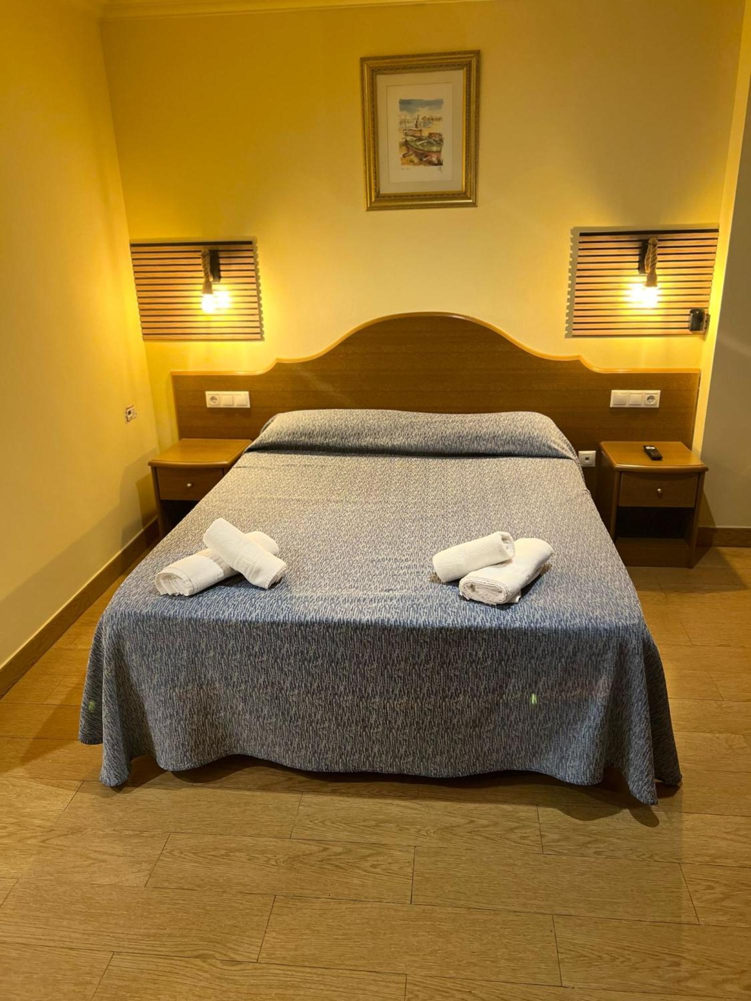 Hotel Portofino By Insidehome Empuriabrava Bagian luar foto